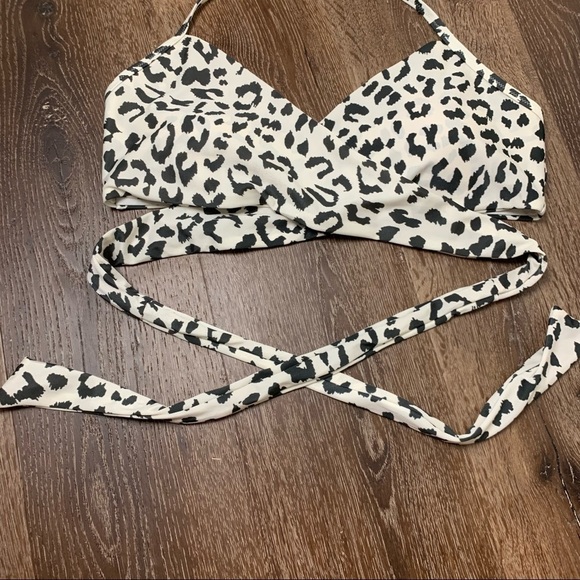 Aerie animal print wrap tie front bikini top - Picture 2 of 6